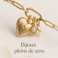 Femme portant un collier symbolique au design élégant