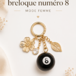 Un porte-clés breloque élégant et coloré accroché à un trousseau de clés.