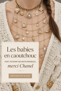 Ballerines en caoutchouc élégantes sur un fond neutre.