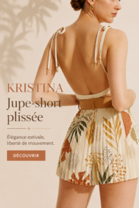 Femme portant un skort plissé tendance en été, avec un haut élégant.